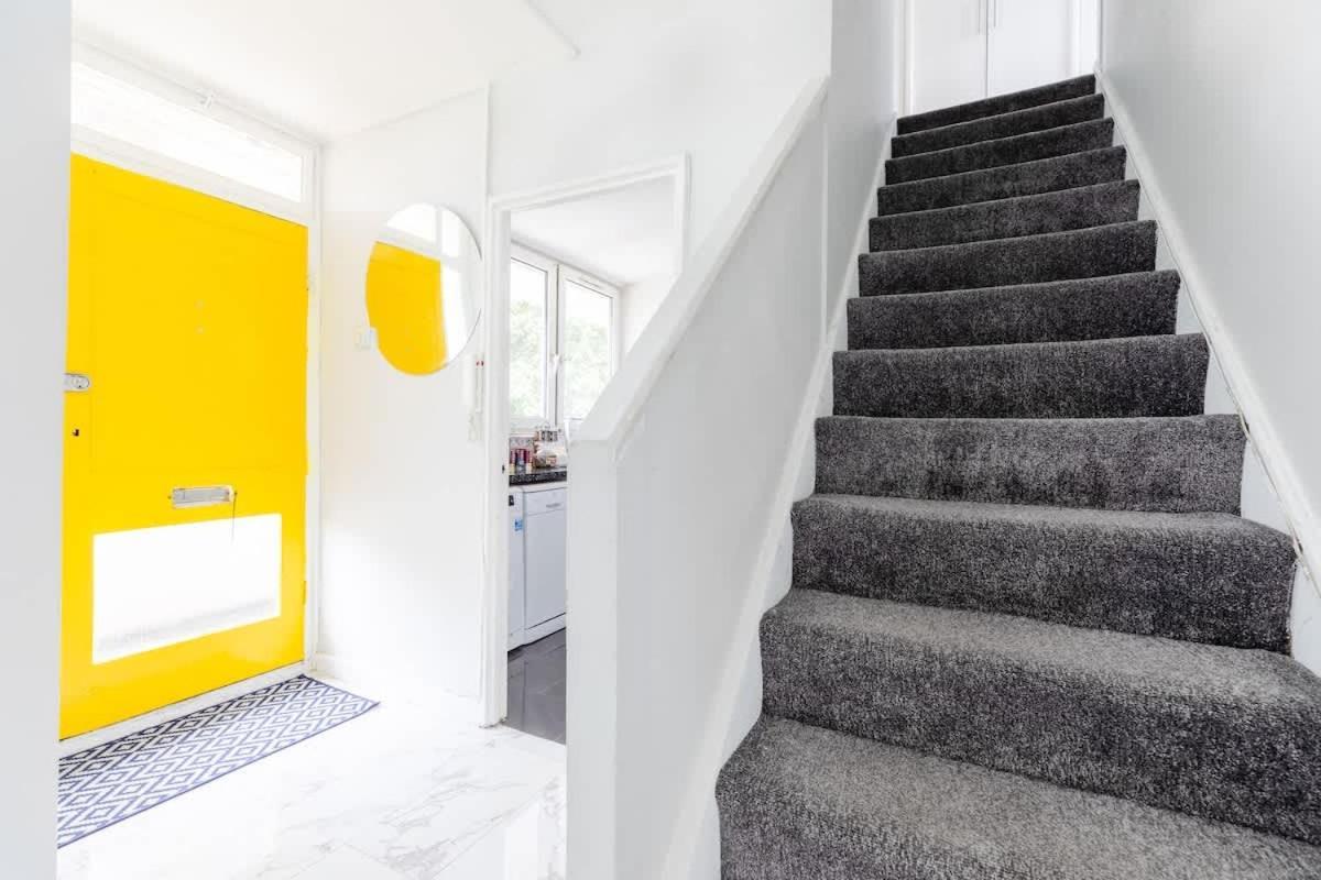 Cosy 3 Bed Flat Near London's Highlights Ferienhaus London