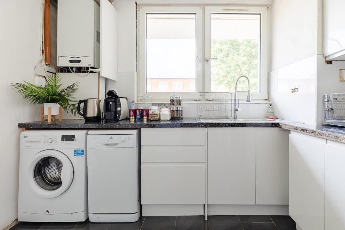 Cosy 3 Bed Flat Near London's Highlights Ferienhaus