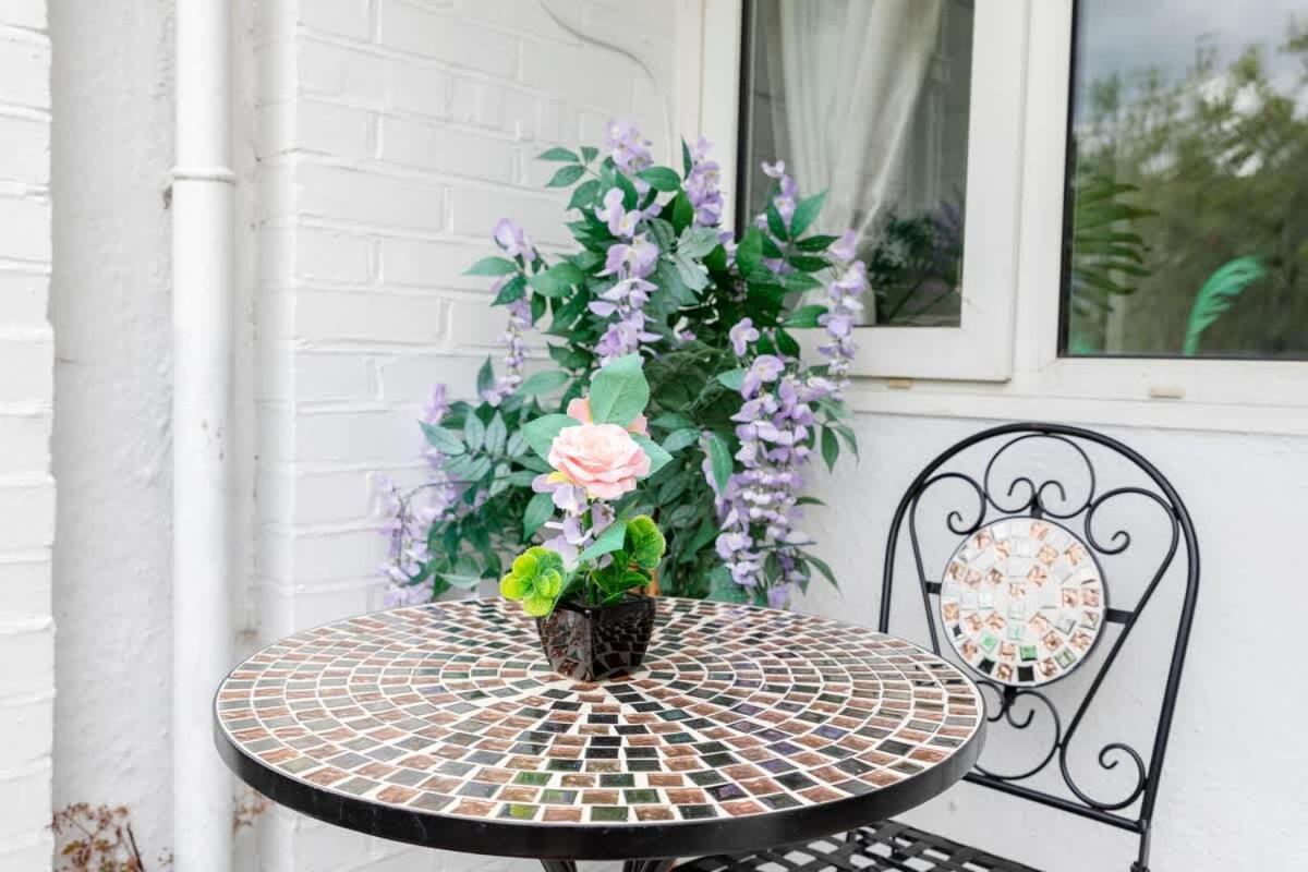 Cosy 3 Bed Flat Near London's Highlights Ferienhaus *